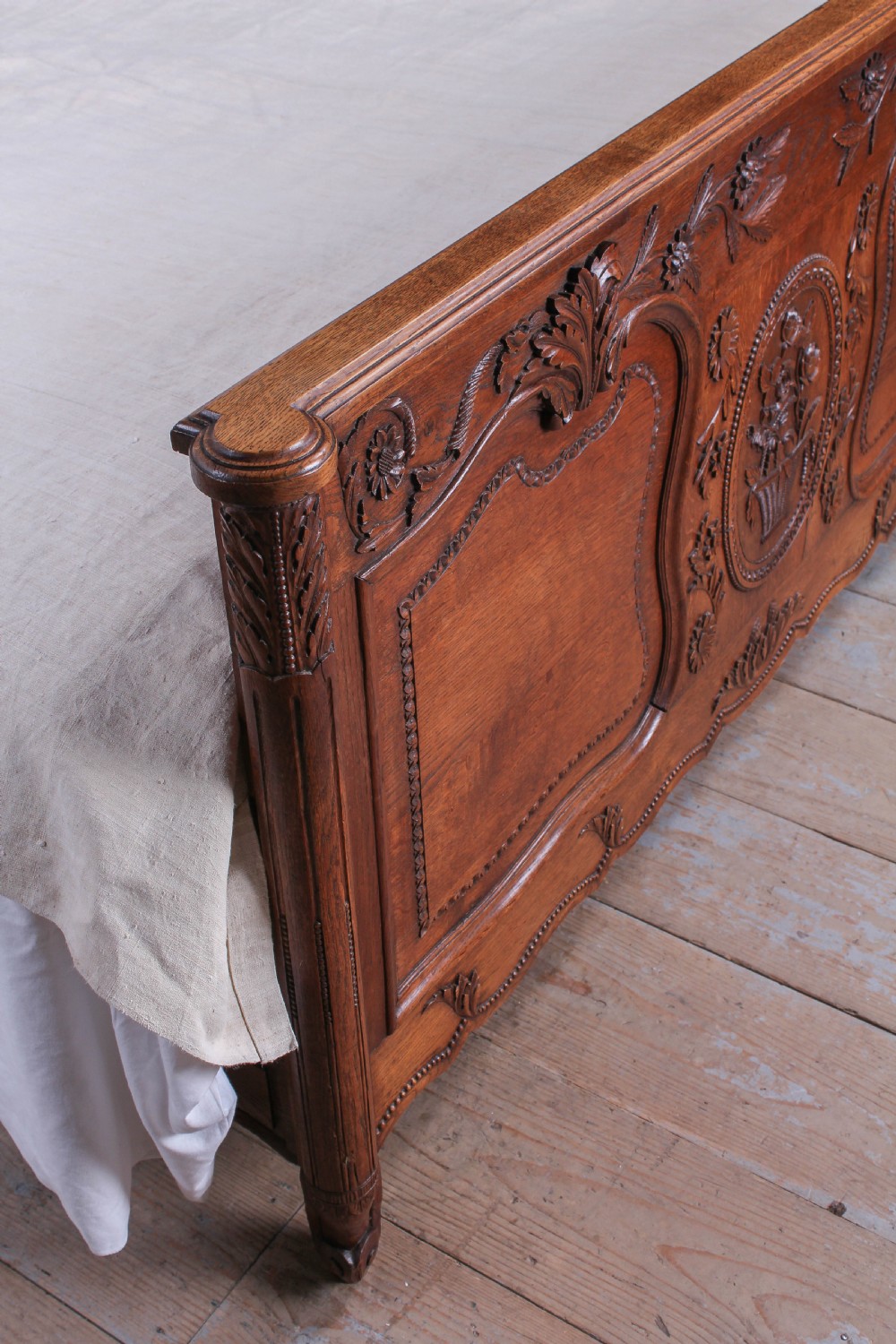 Lovely French provincial carved oak king size bed View VII