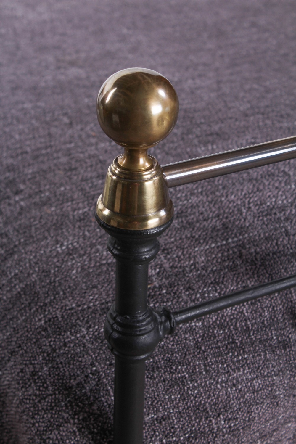 Splendid Classic Victorian 5ft king size bed View V