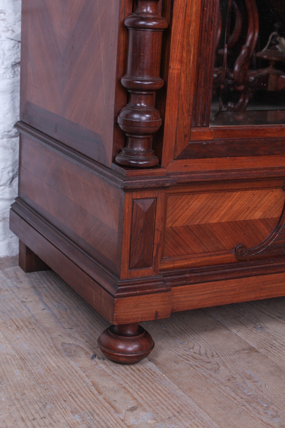 Beautiful three mirror in one armoire View XI
