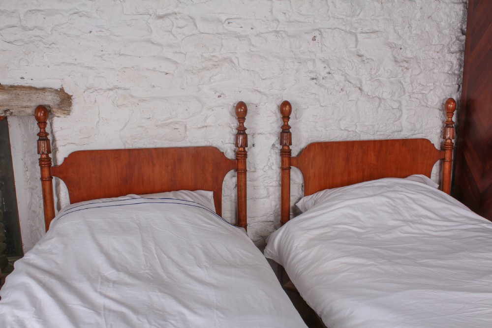 Lovely rare pair of single Colonial style beds View IV