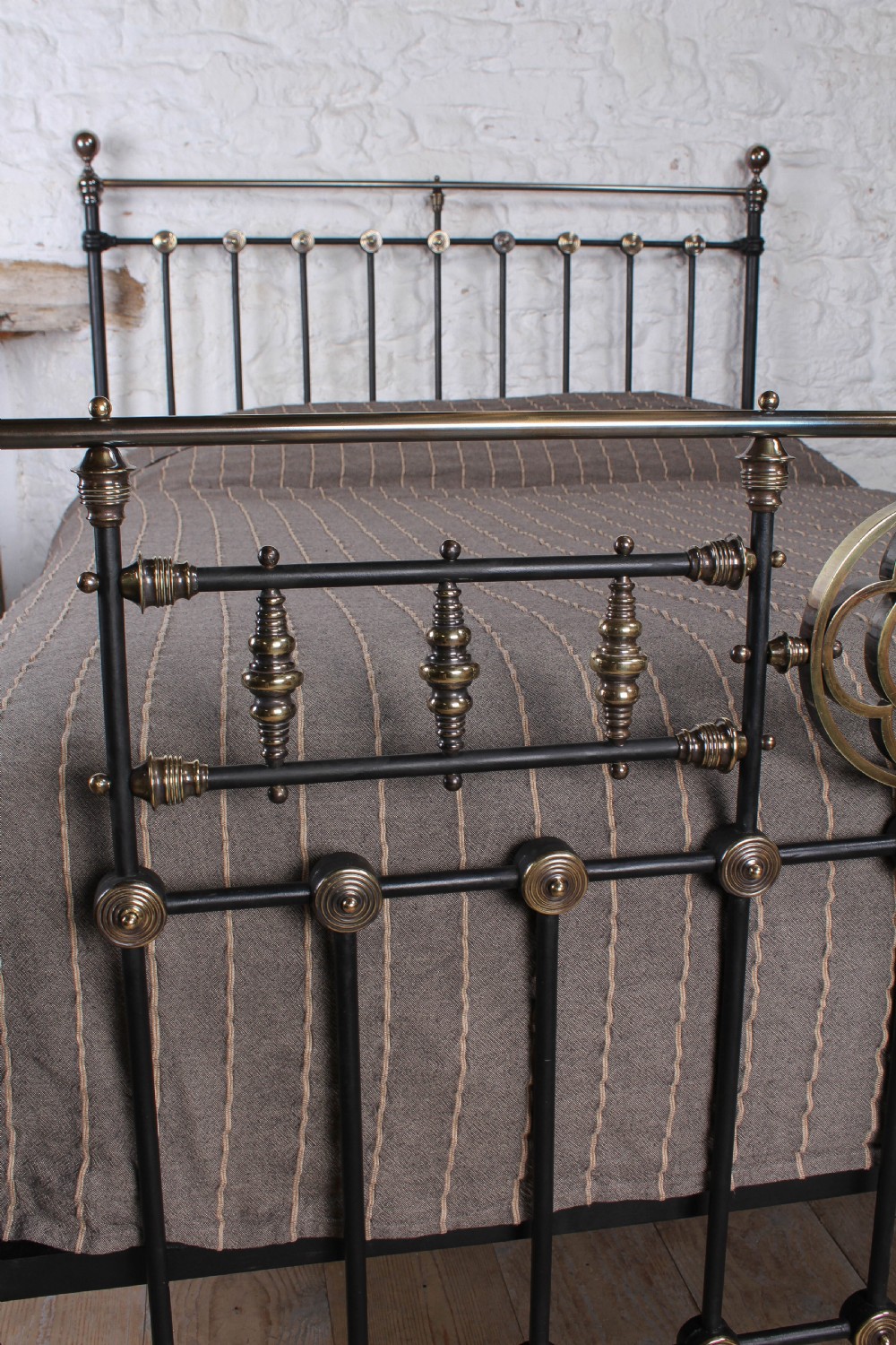 Truly handsome classic Victorian brass and iron View III