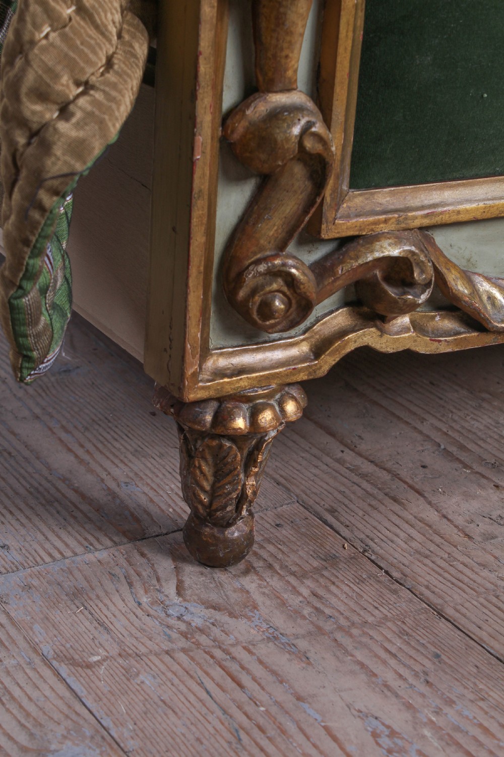 Elaborate Rococo style Italian super king size bed View VIII