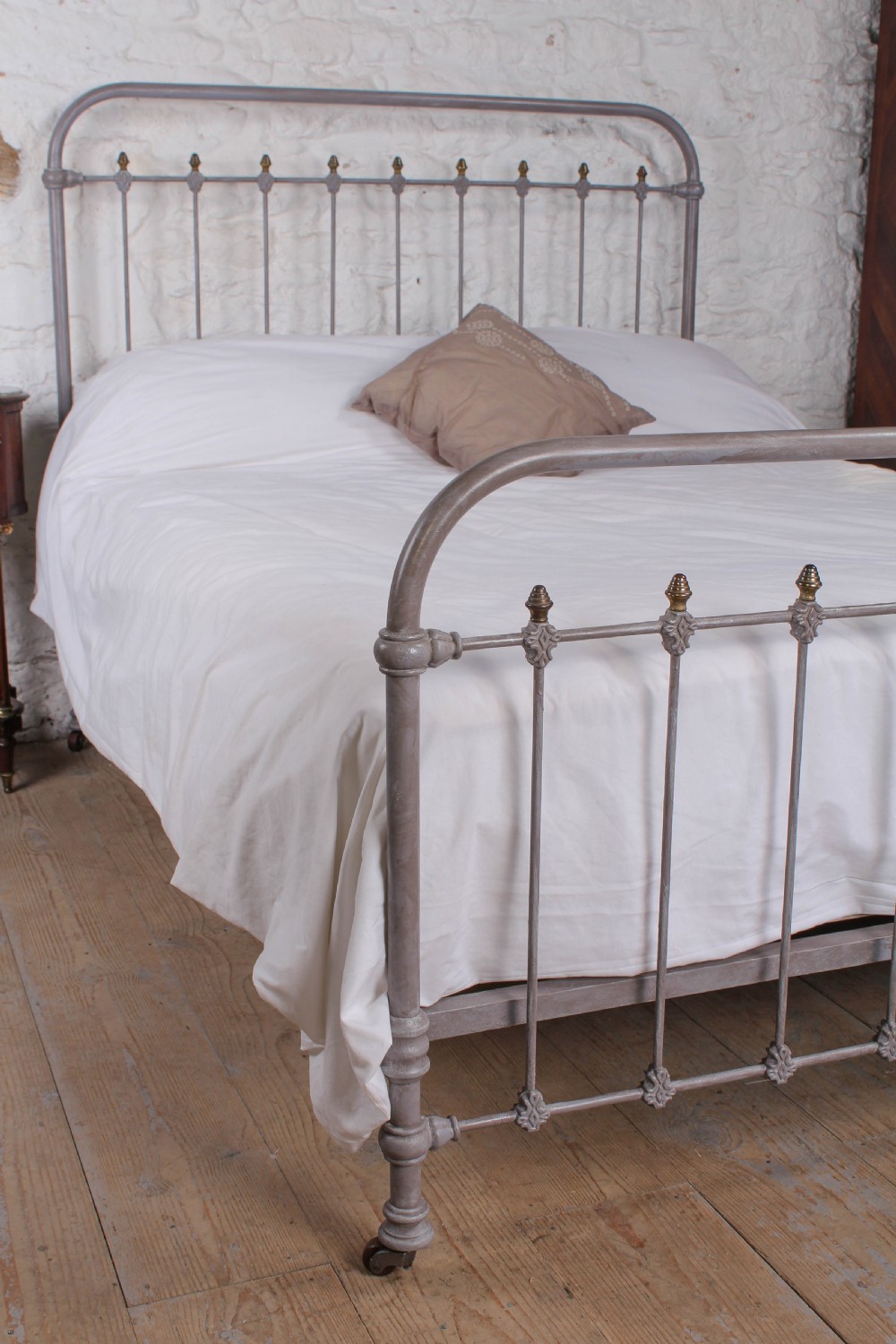 Lovely simple  French king size iron and brass bed View III