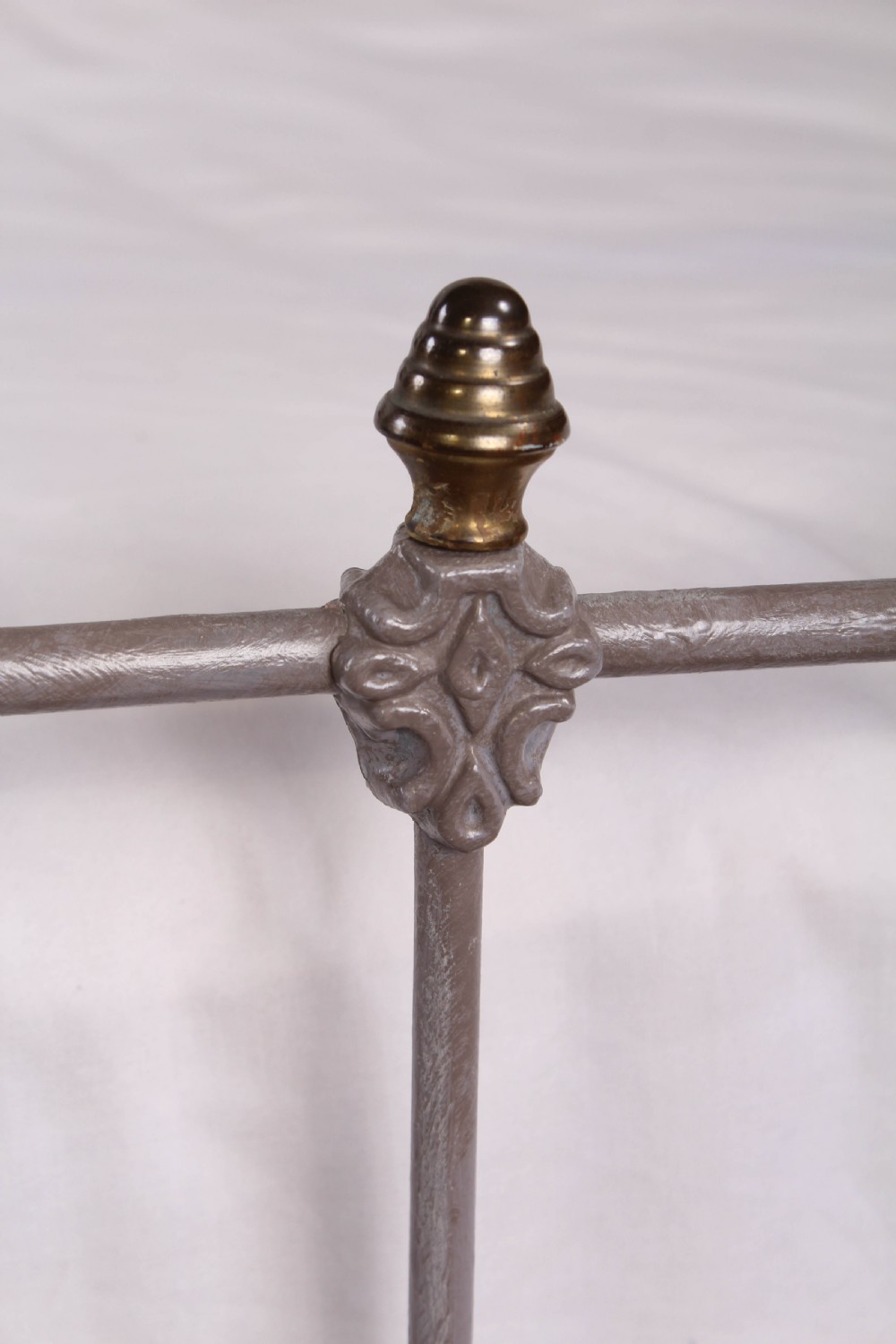 Lovely simple  French king size iron and brass bed View VI