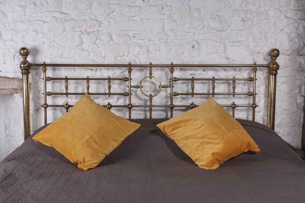Handsome super king size all brass bed  View IV