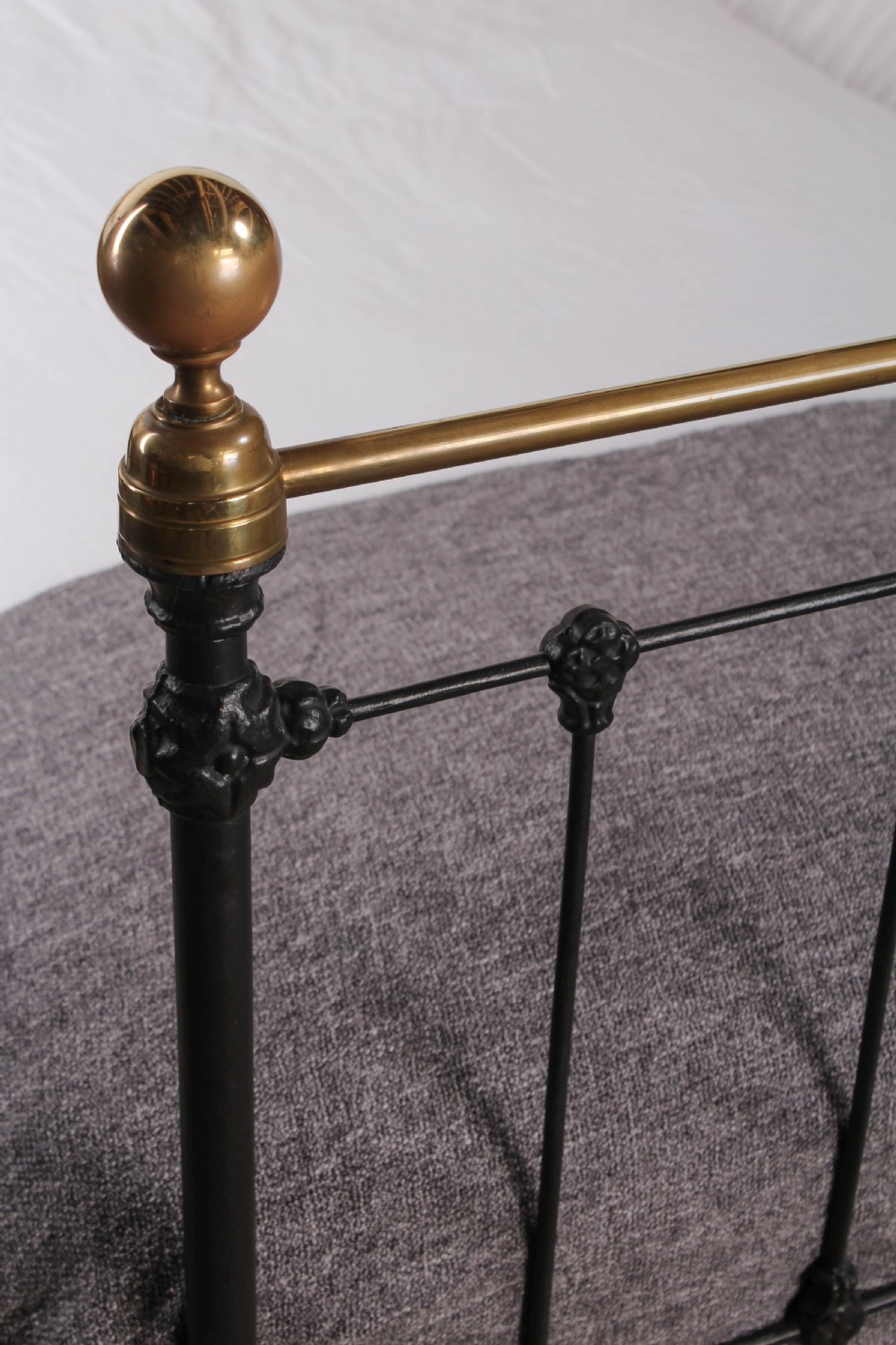 Lovely matching  pair of classic Victorian single beds View III