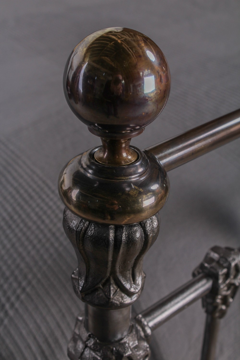 Burnished and aged brass classic king size bed View VII