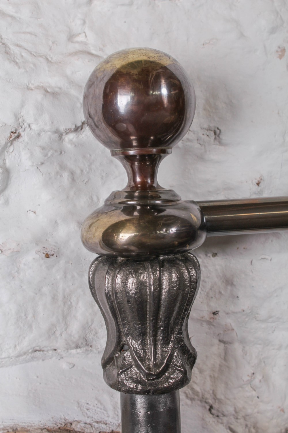 Burnished and aged brass classic king size bed View VIII