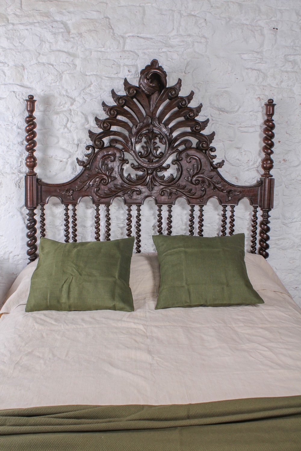 Colonial style solid mahogany no end double bed View IV