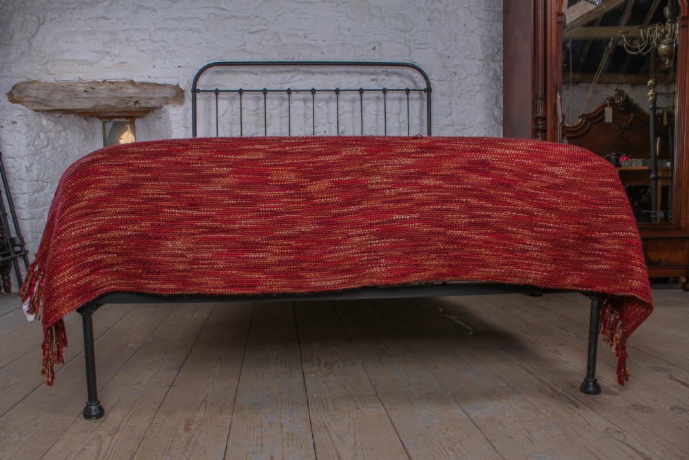 Fashionably simple French all iron no end king size bed View III