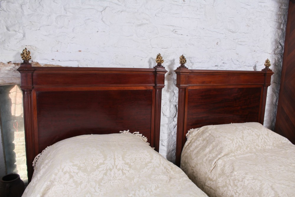 Very handsome pair of mahogany single beds View V