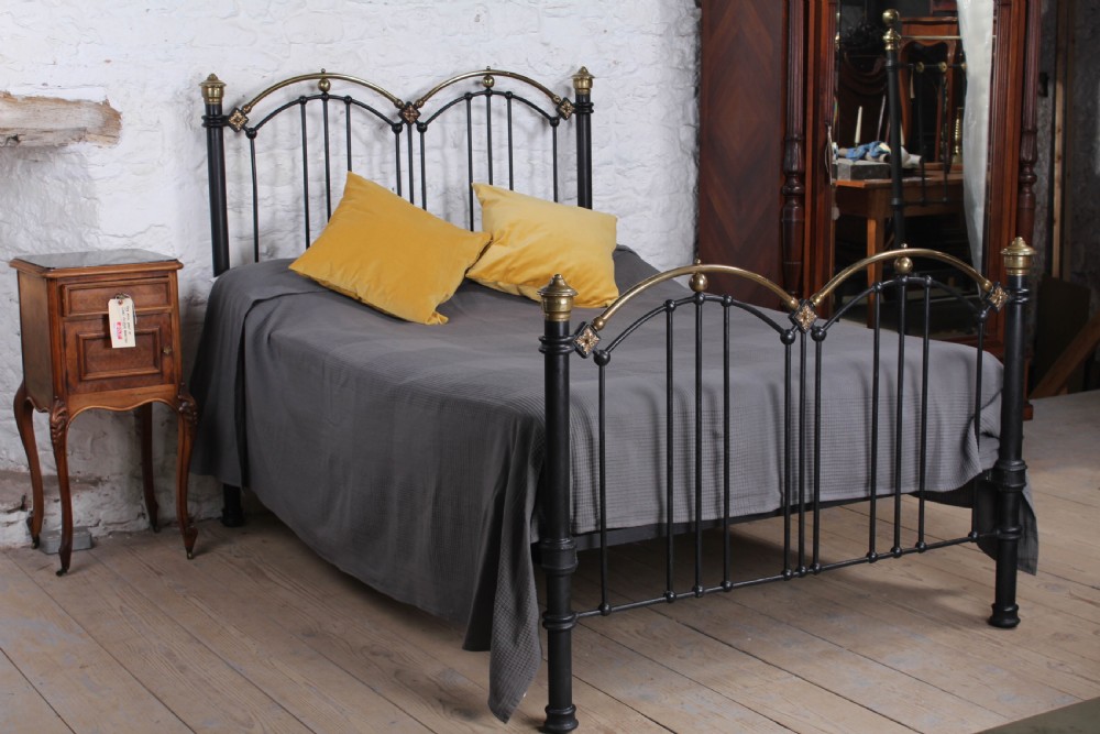 Very individual Edwardian brass and iron double bed