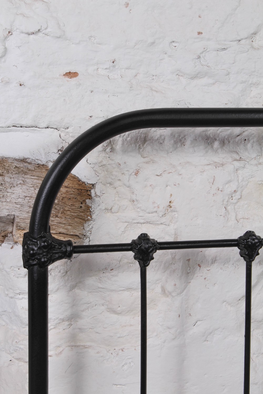 Pleasingly simple all iron king size bed View VII
