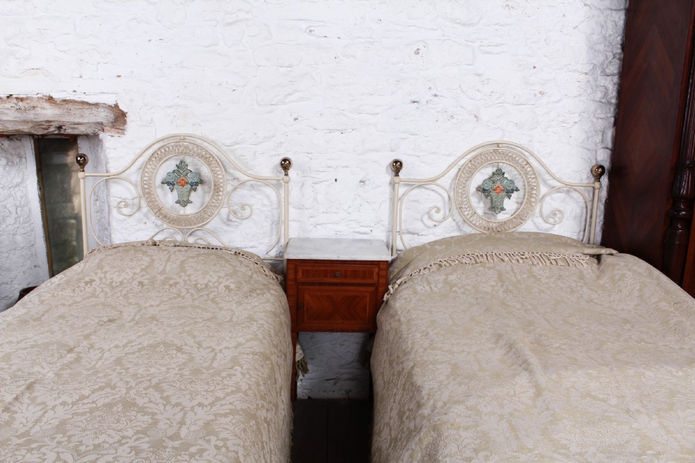 Very pretty pair of single Portuguese no end beds View X