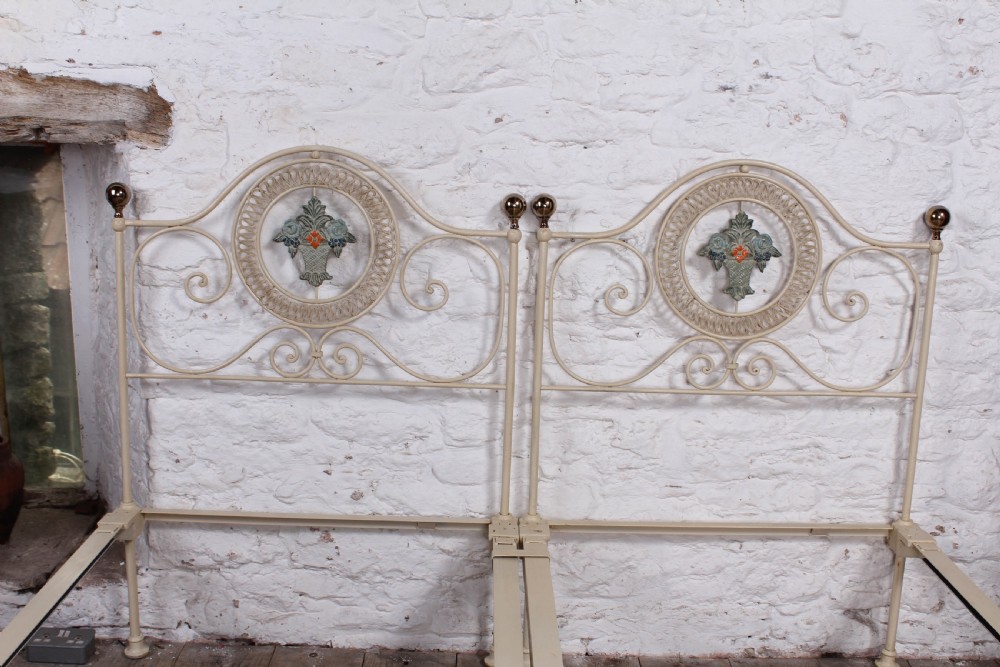 Very pretty pair of single Portuguese no end beds View XII