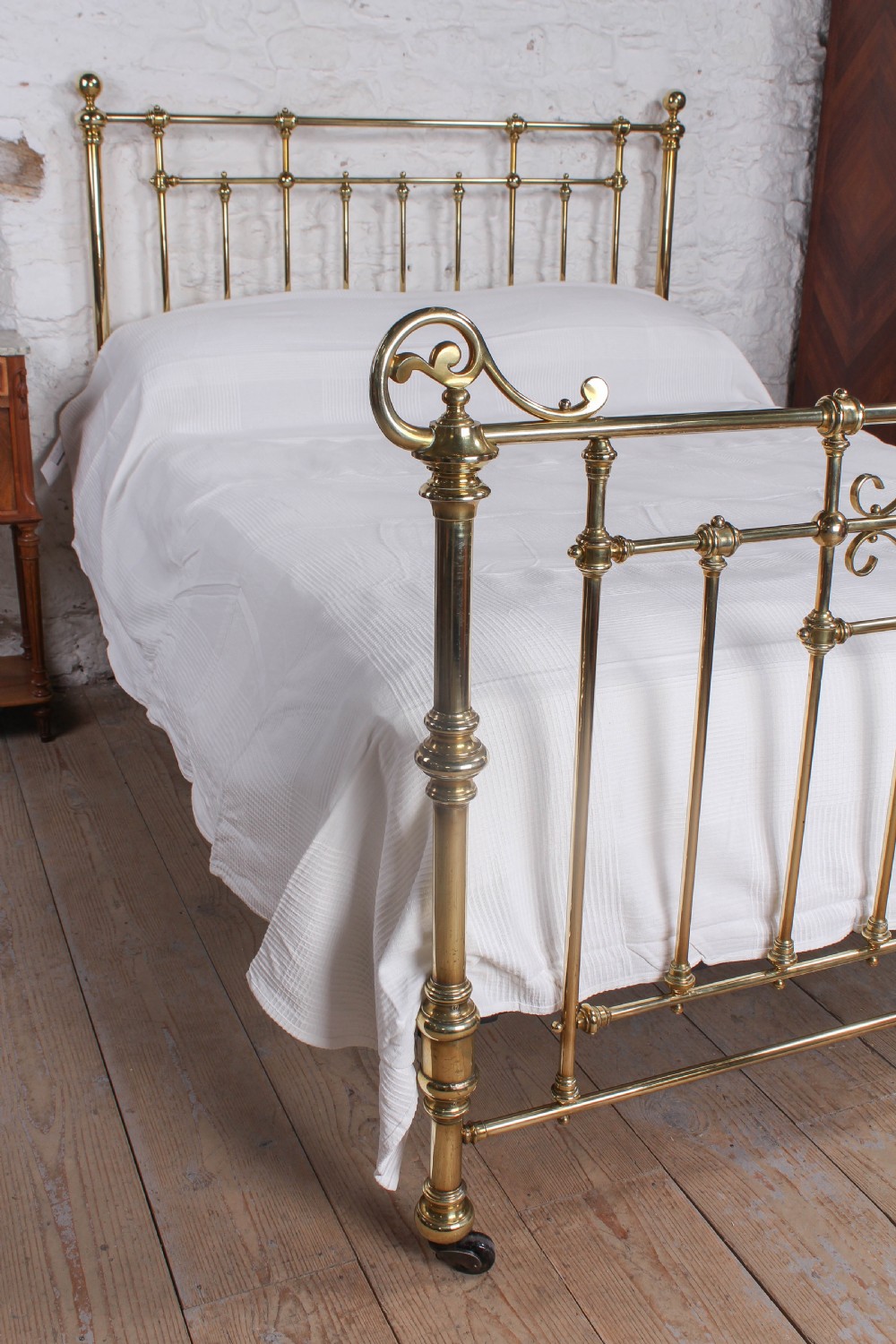 Handsome  Winfield all brass king size bed View V