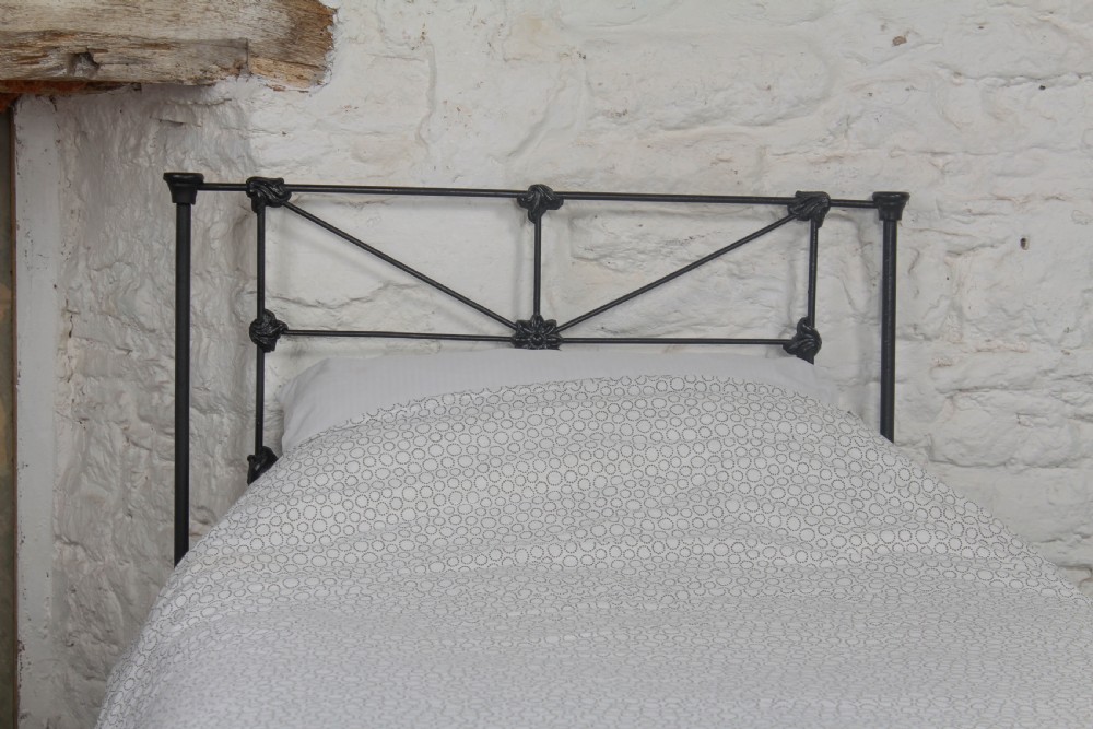 Simple pair of Victorian all iron single beds (can be joined) View II