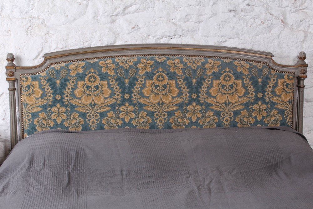 All original French king size upholstered with gilded details View VII