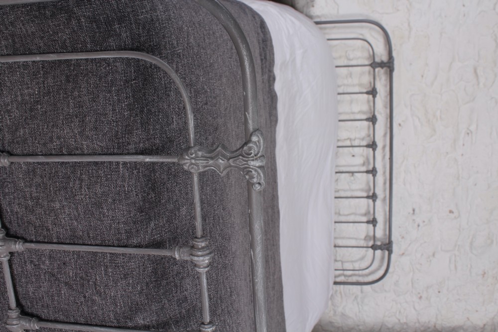 Fashionable simple  all iron king size bed View V