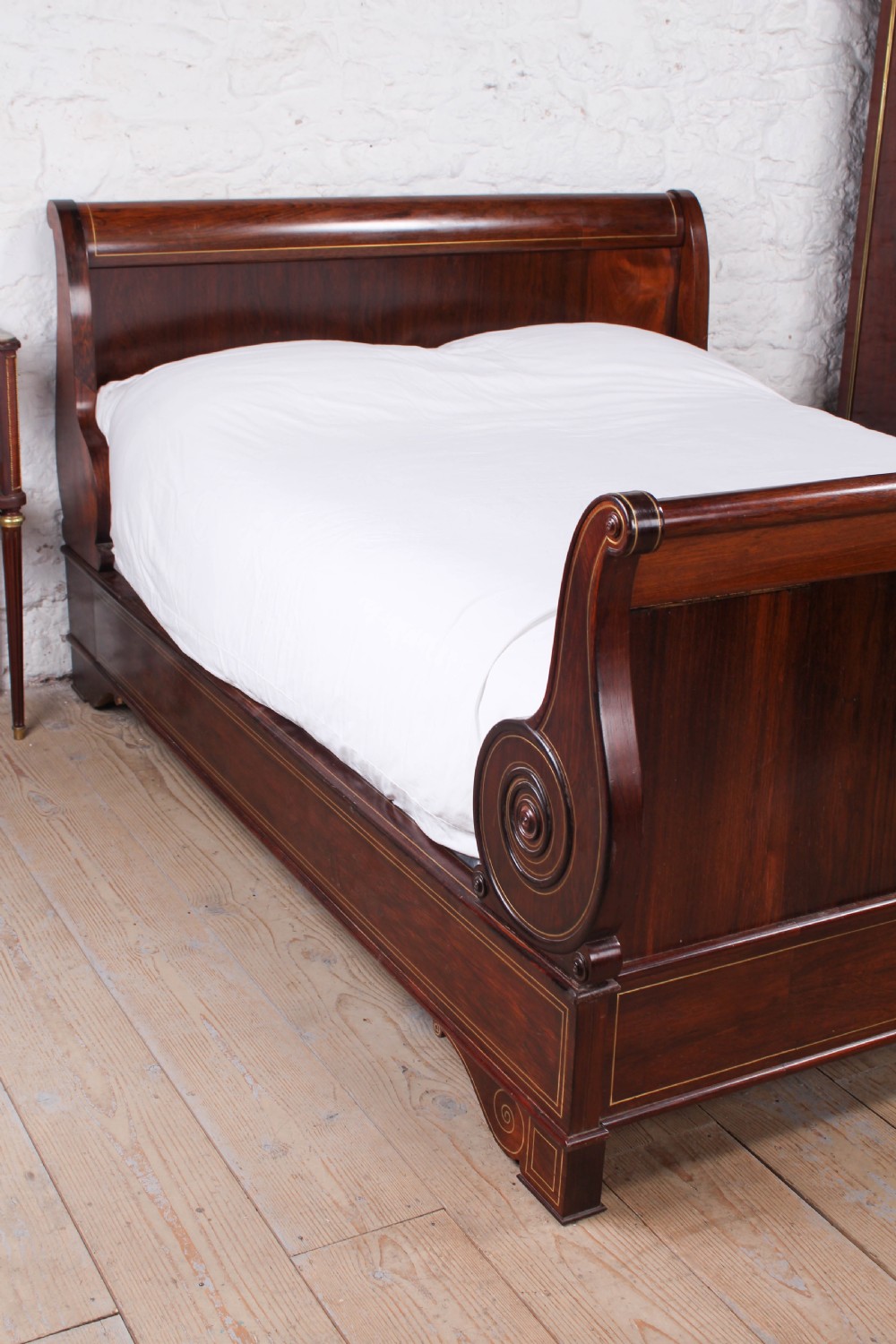 Beautiful mahogany king size Lit Bateau bed View VIII