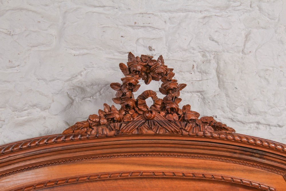 Impressive and beautiful large king size carved walnut bed and matching bedsides. View VIII