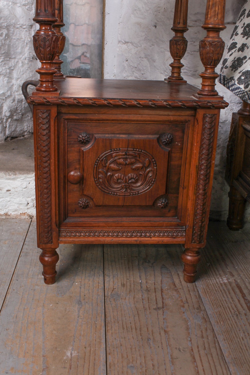 Impressive and beautiful large king size carved walnut bed and matching bedsides. View XIV