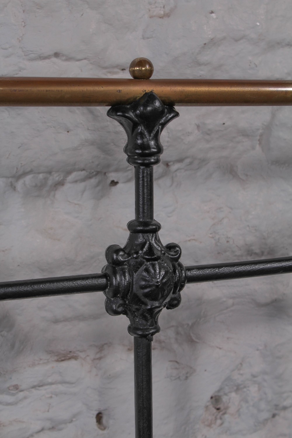 Classic Victorian quality no end double bed View IV