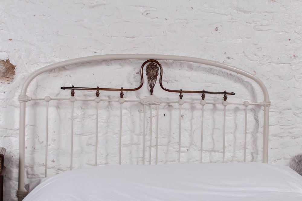 Attractive French iron and bras king size bedstead View VI