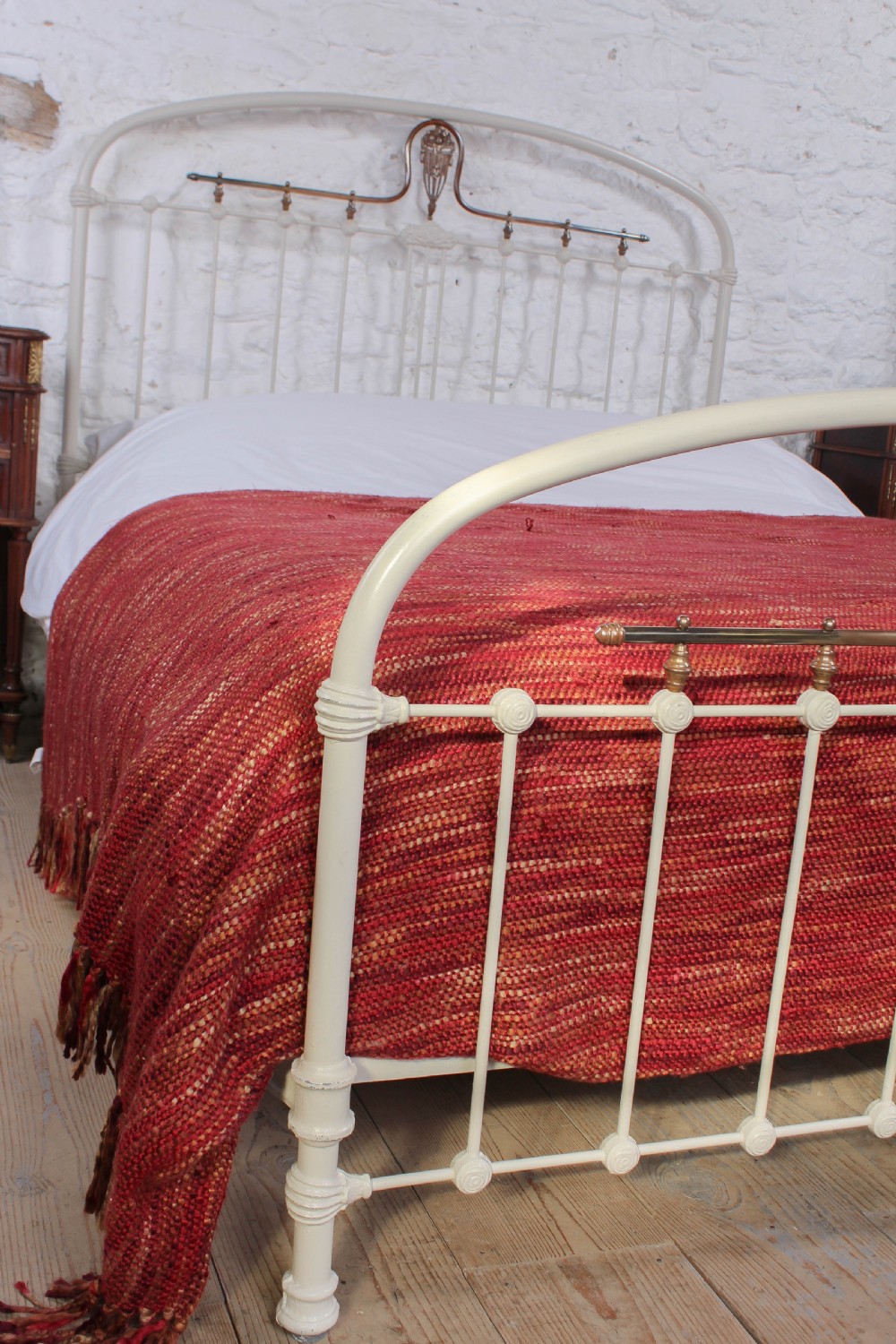 Attractive French iron and bras king size bedstead View VIII