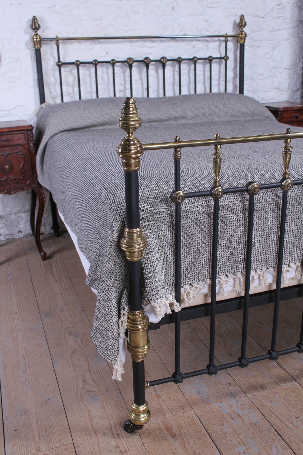 Magnificent king size Victorian black and brass bed View VI
