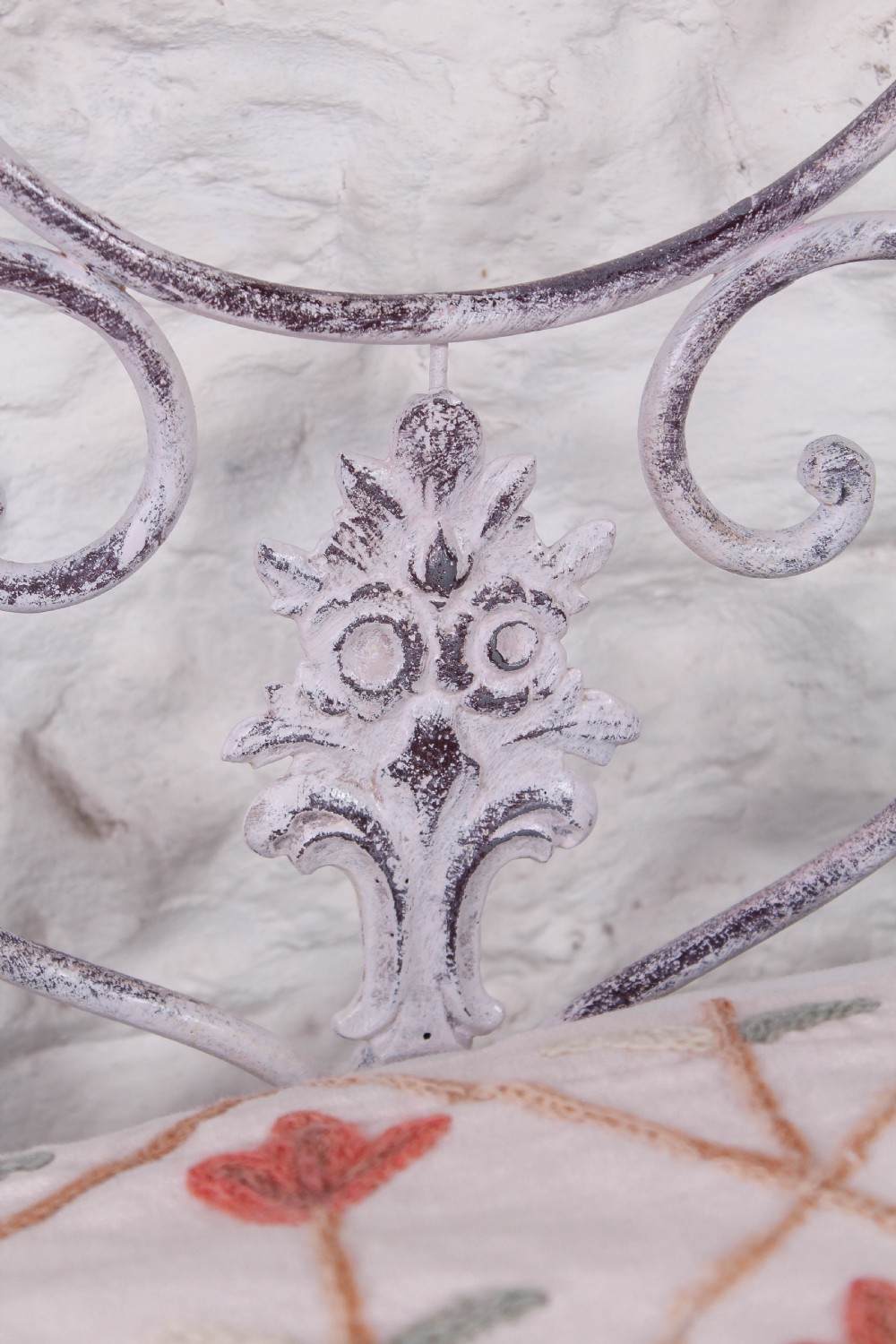 Very pretty forged iron king size bed View VII