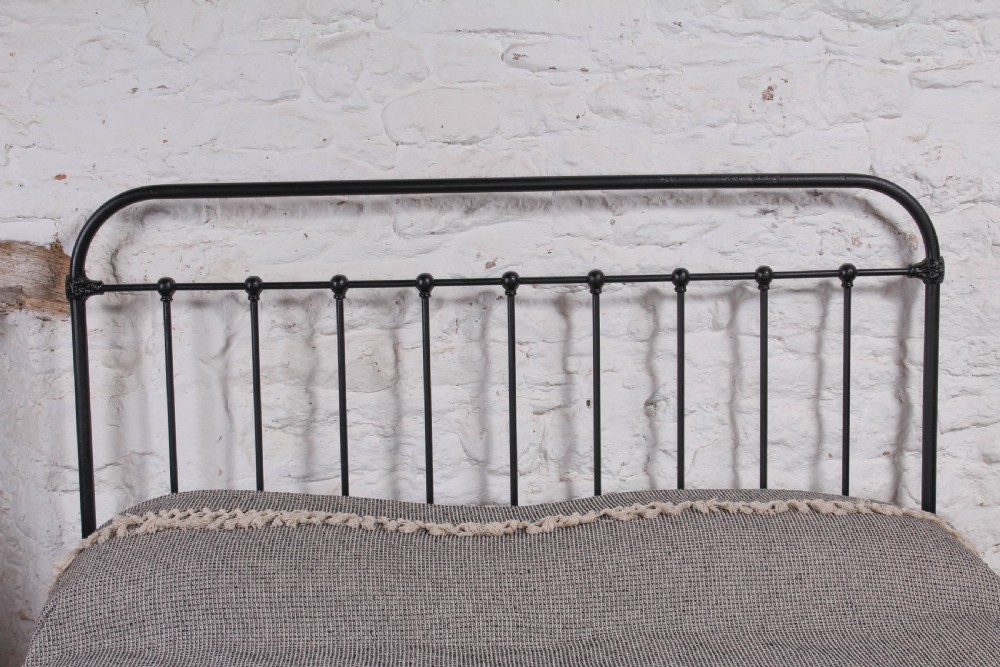 Fashionably simple French king size no end bed View II