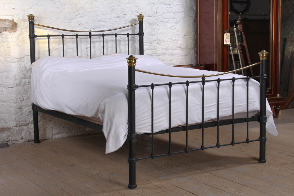 Classic Edwardian dip rail double bed View II