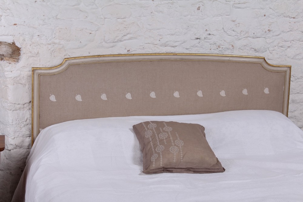 Simple French upholstered  View II