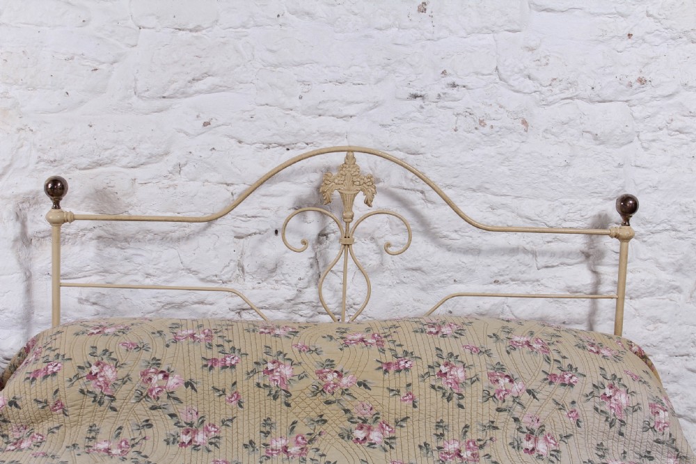 Pretty Portuguese forged iron no end double bed  View II