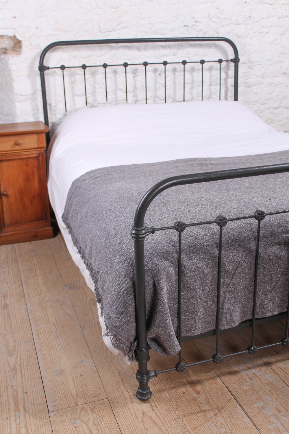 Lovely simple French iron king size bed View III