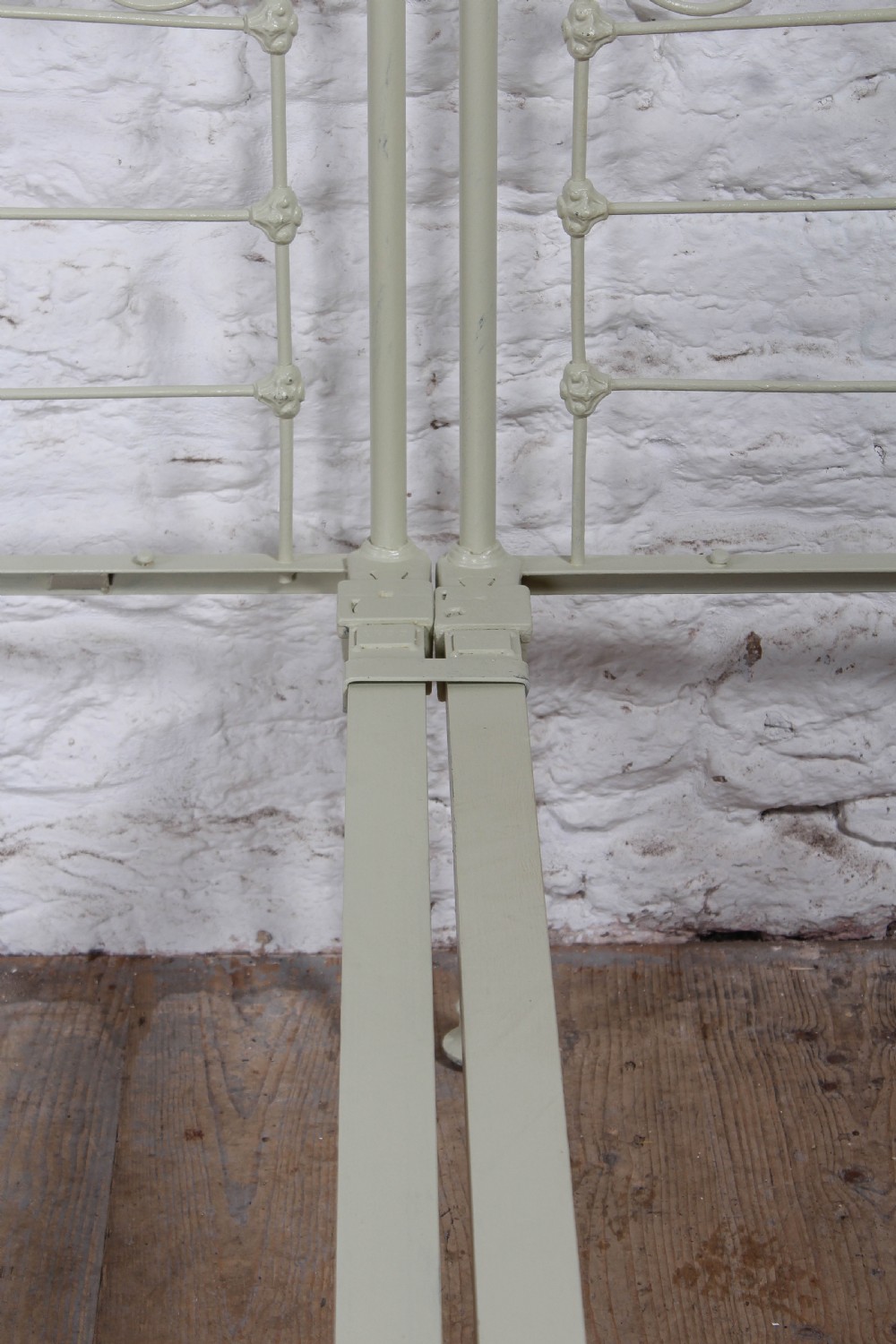 Pretty pair of Victorian no end beds (can be joined) View III