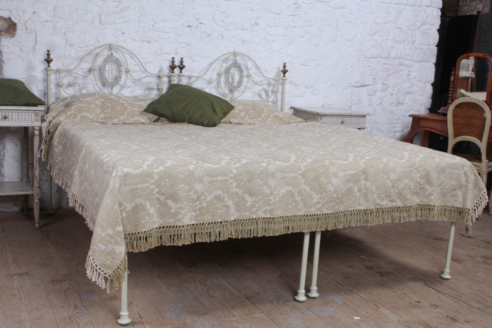 Pretty pair of Victorian no end beds (can be joined) View VI