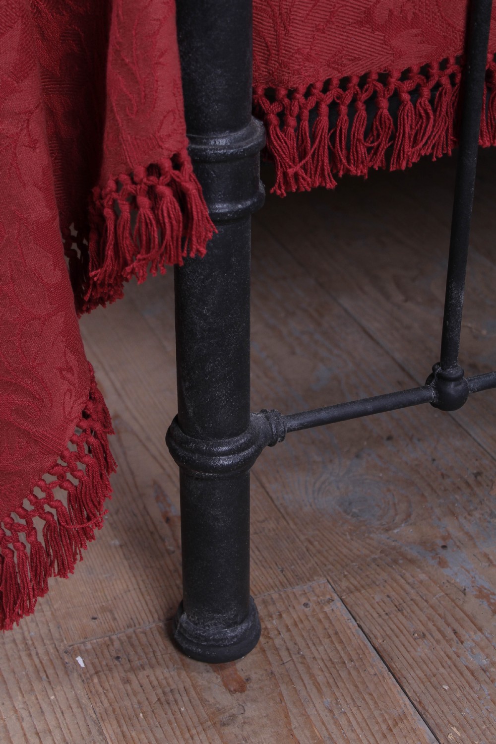 Classic Edwardian black and brass dip rail View V