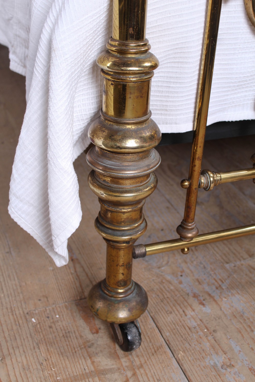 Handsome super king size all brass Victorian english bed View VIII
