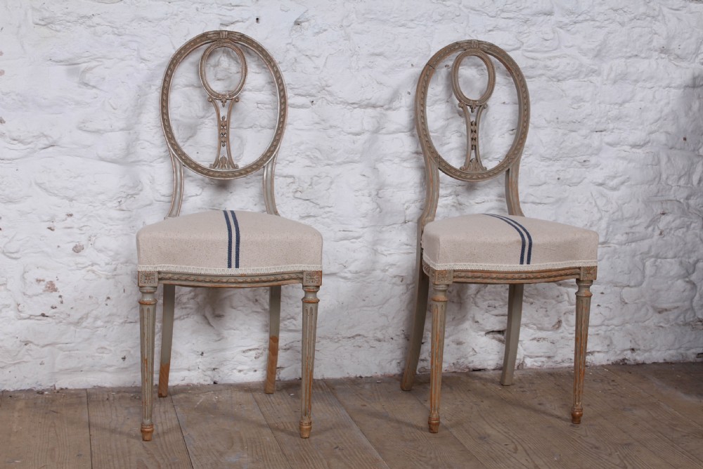 Very pretty pair of newly upholstered French chairs