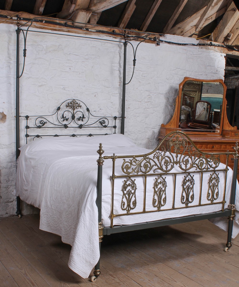 Beautiful Victorian Half Tester Winfield king size bed