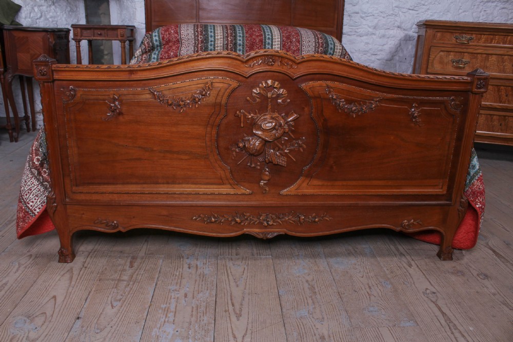Beautiful Louis XVI style king size bed with exquisite carving View II