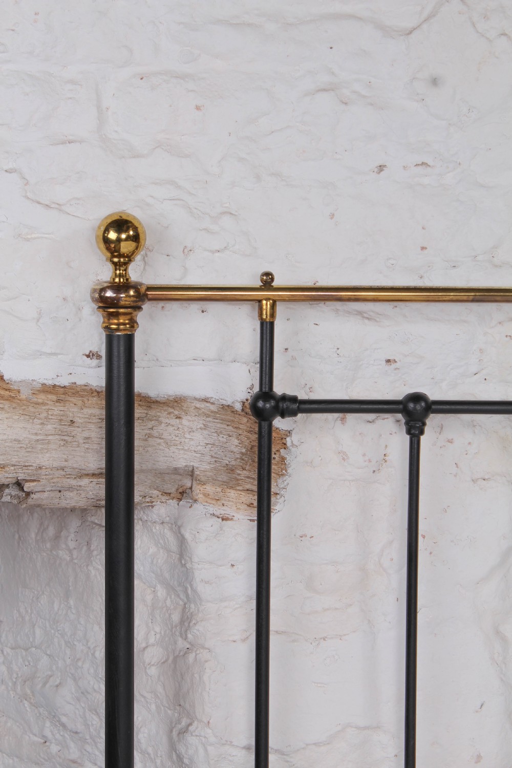 Elegant Winfield brass and iron super king size bed View VII