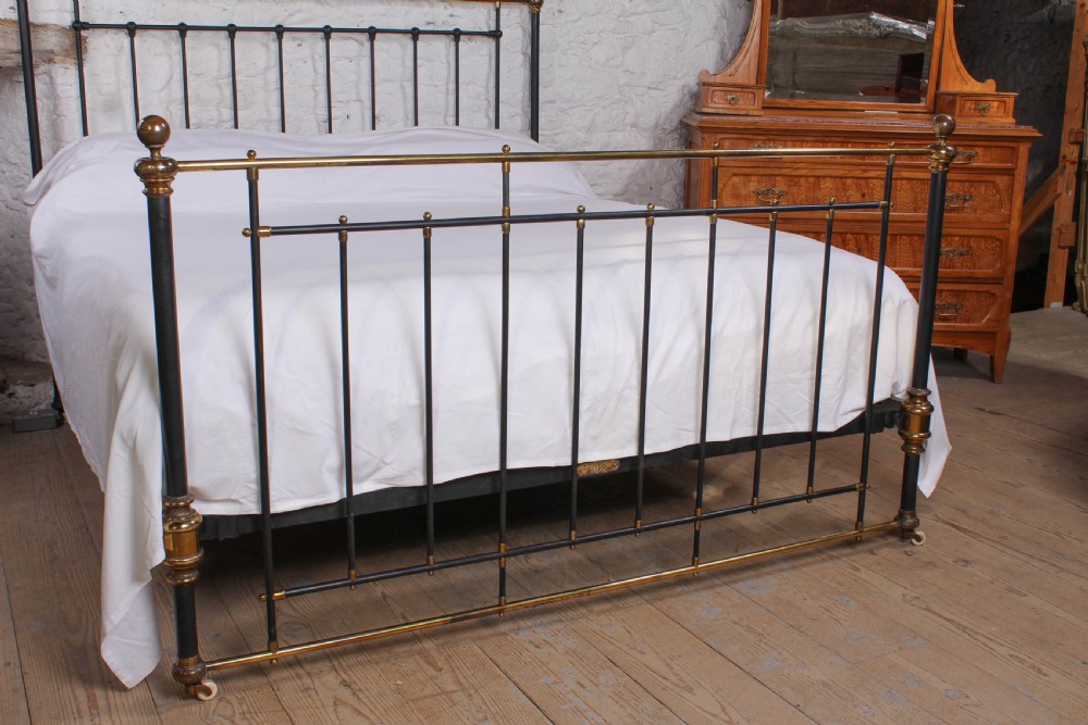 Elegant Winfield brass and iron super king size bed View VIII