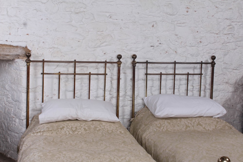 Very nice pair of Victorian all brass single beds View IX