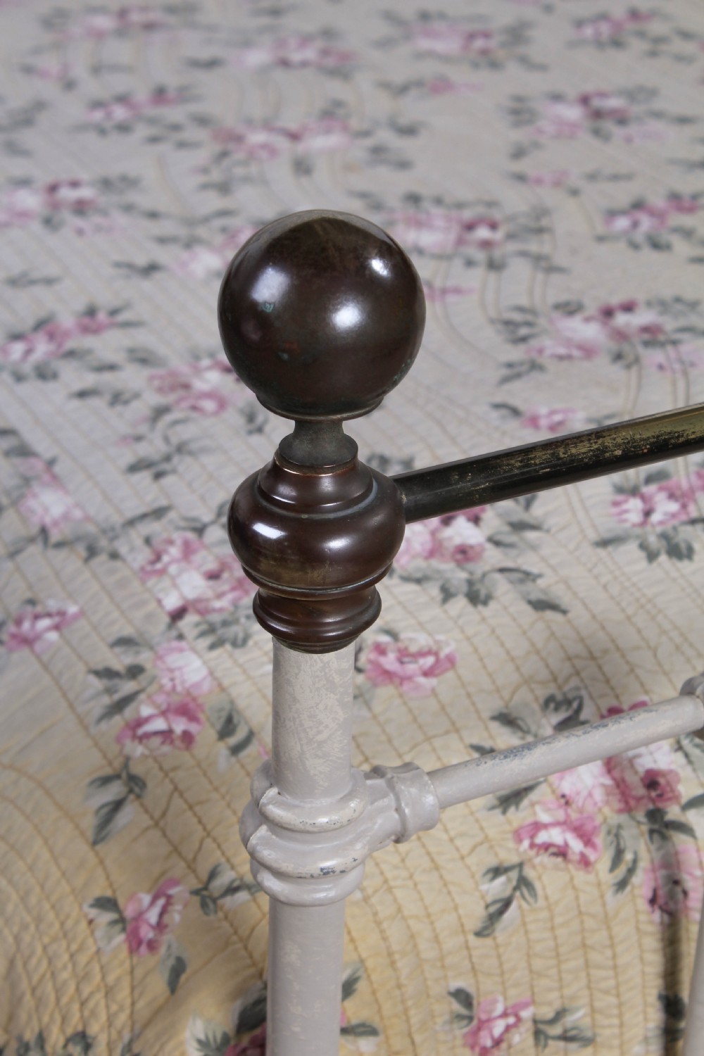 Classic French king size brass and iron bed View II