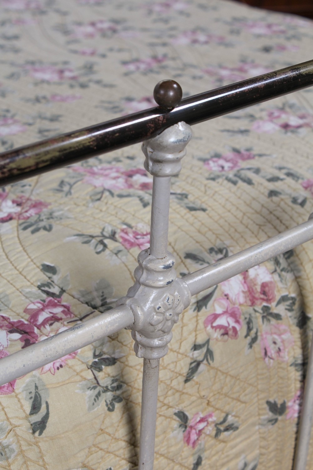 Classic French king size brass and iron bed View V