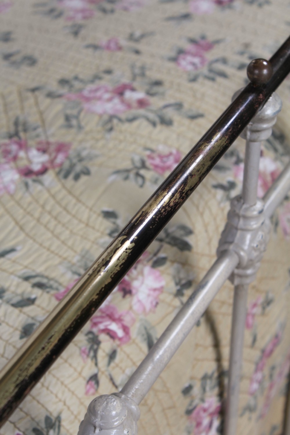 Classic French king size brass and iron bed View VI