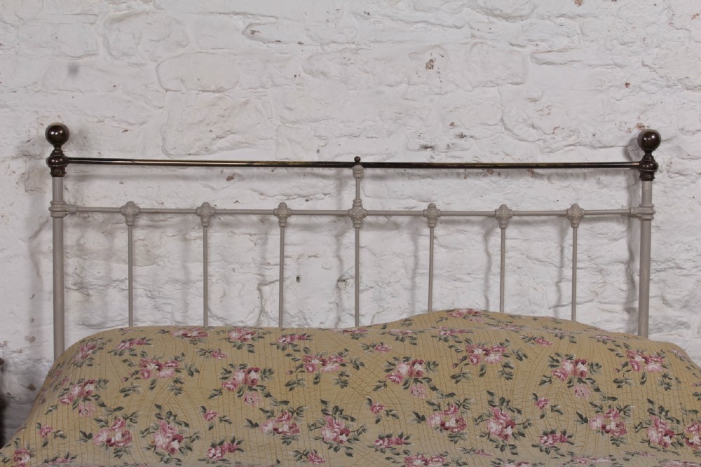 Classic French king size brass and iron bed View IX